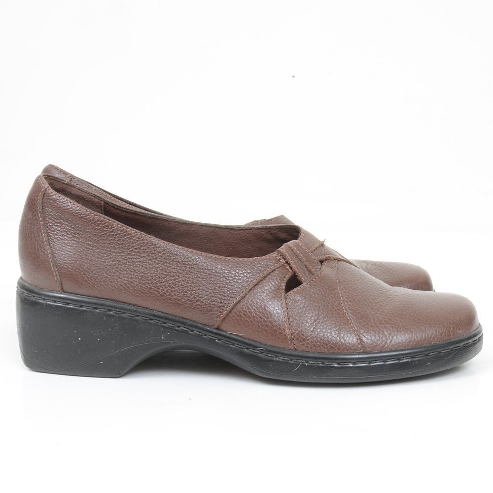 Clarks Bendable Brown Leather Comfort Slip On Loafers Women's 8.5 Comfort - Picture 3 of 8